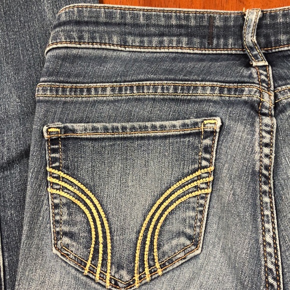 Hollister Skinny Jeans - Picture 4 of 5